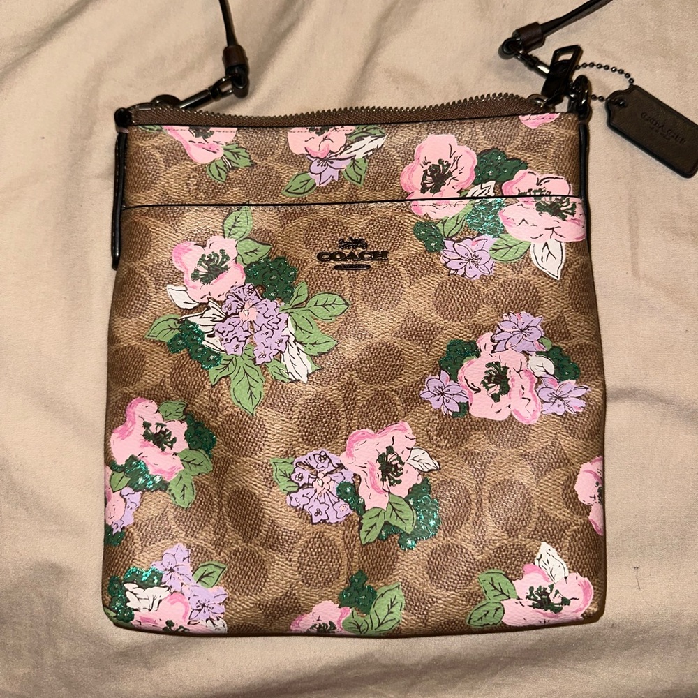 COACH KITT MESSENGER CROSSBODY IN SIGNATURE CANVAS WITH BLOSSOM PRINT